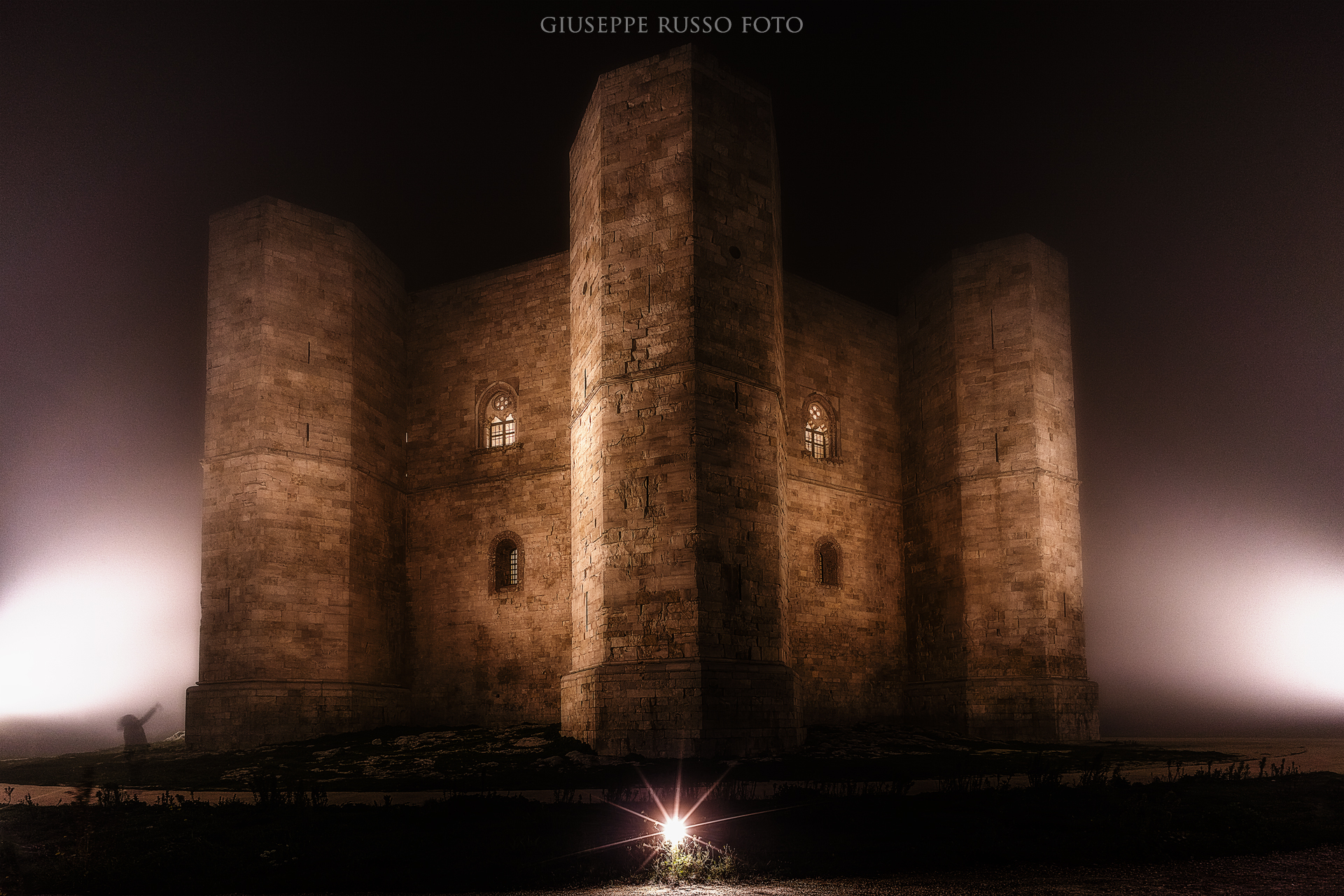 Castel del Monte in notturna, atmosfera mistica